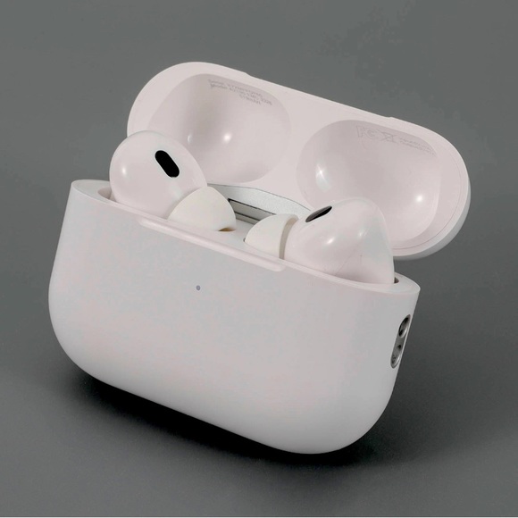 Apple AirPods Pro 2nd Generation with MagSafe Wireless Charging Case - White